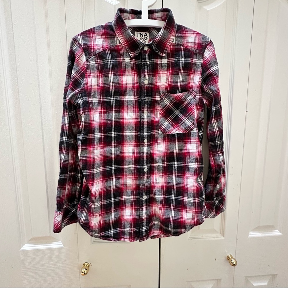 Aritzia TNA Red and Black Plaid Flannel Button Down Shirt XS
